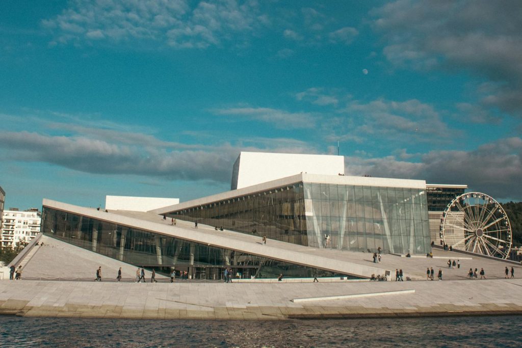 Dev Centre House Blockchain Services: Helping Oslo Firms Stay Ahead